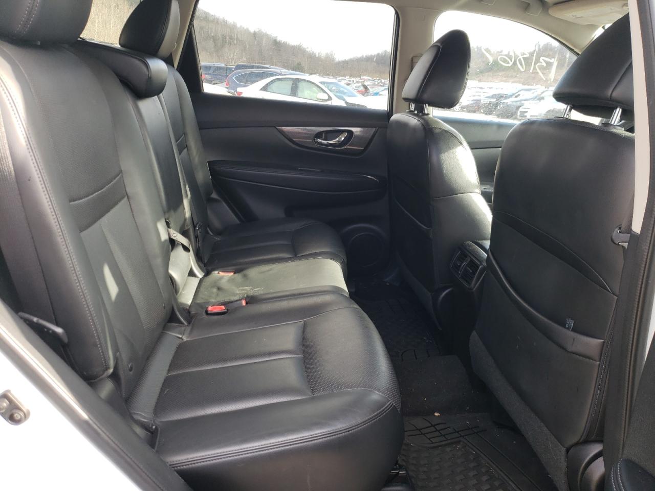 Photo 6 from auction – 2014 NISSAN ROGUE S with VIN 5N1AT2MV9EC782880