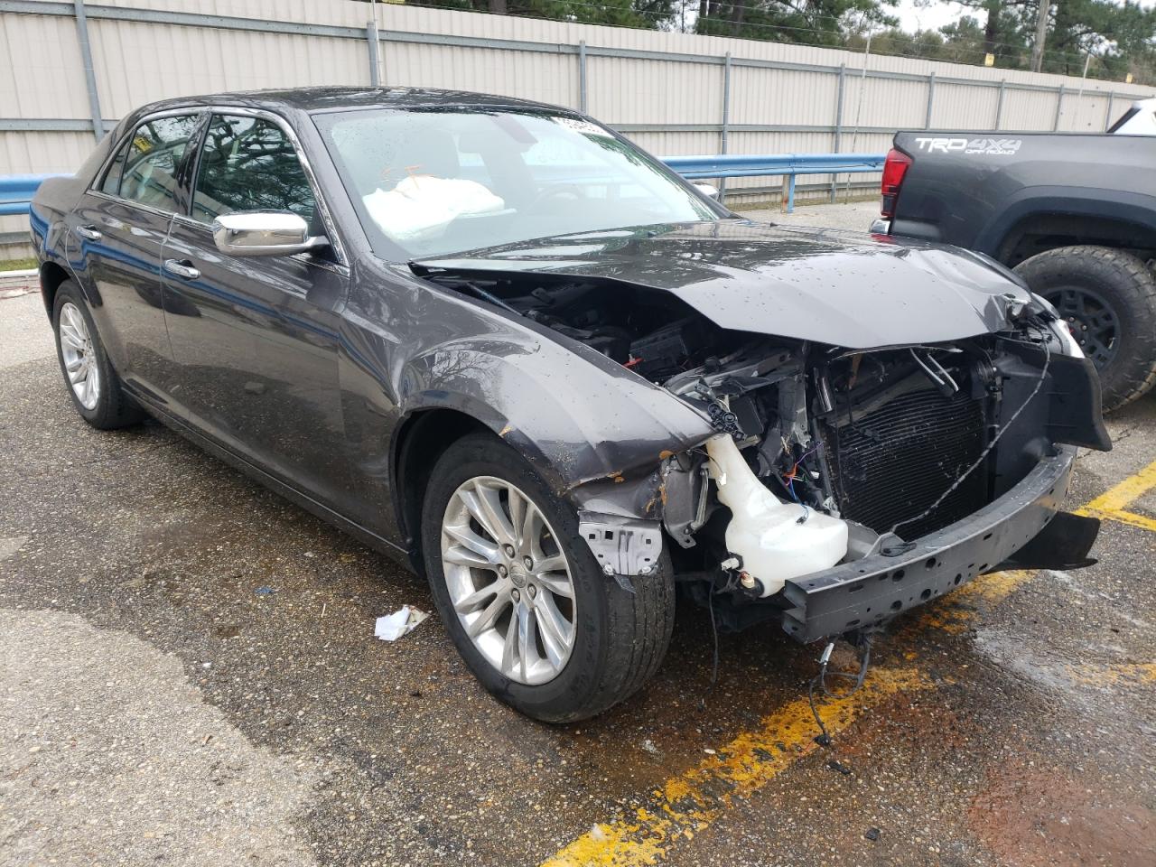 CHRYSLER 300C 2017 with VIN 2C3CCAEG8HH564815 - Photo from auction