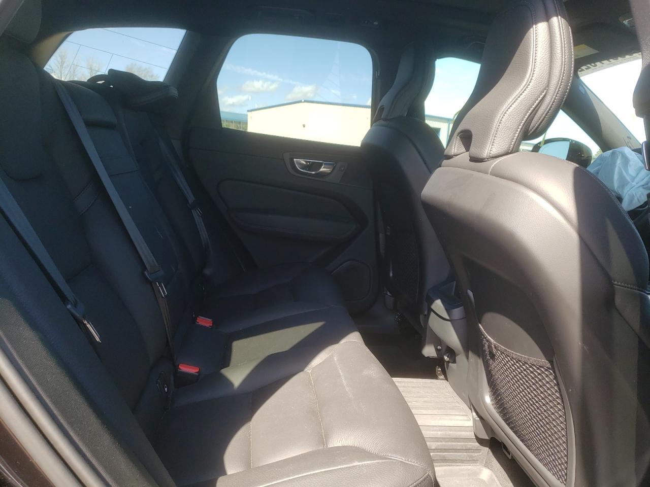 Photo 6 from auction – 2020 VOLVO XC60 T5 MO with VIN YV4102DK7L1572318