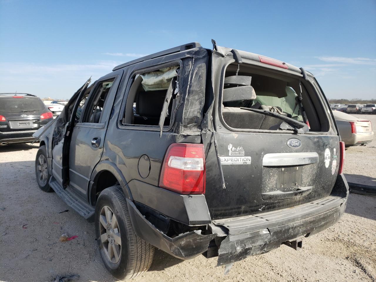 Photo 3 from auction – 2010 FORD EXPEDITION with VIN 1FMJU1F51AEB55125