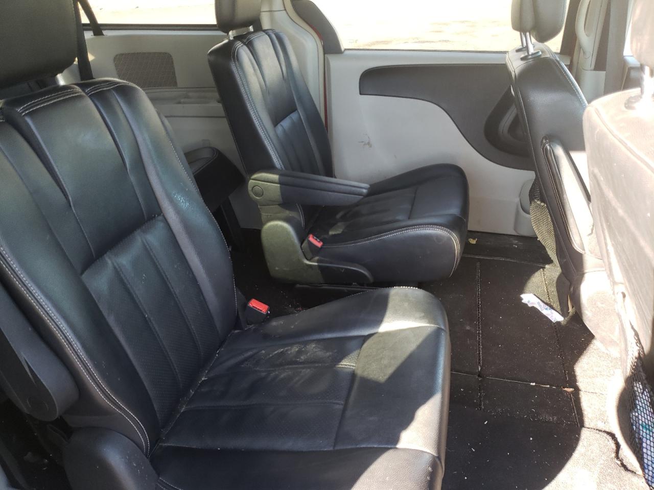 Photo 6 from auction – 2012 CHRYSLER TOWN & COU with VIN 2C4RC1BG6CR186832