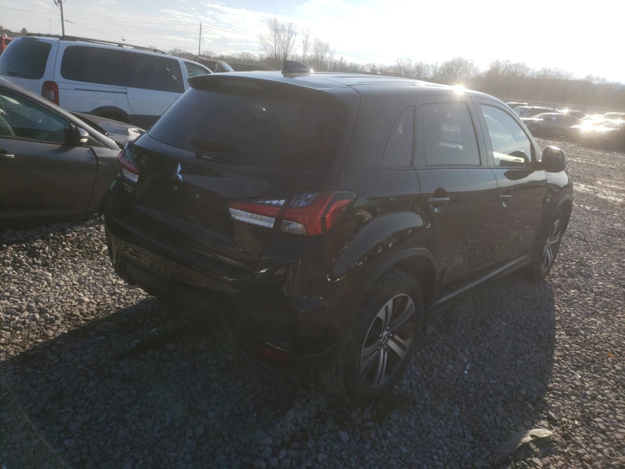 Photo 4 from auction – 2021 MITSUBISHI OUTLANDER with VIN JA4APUAU3MU032300