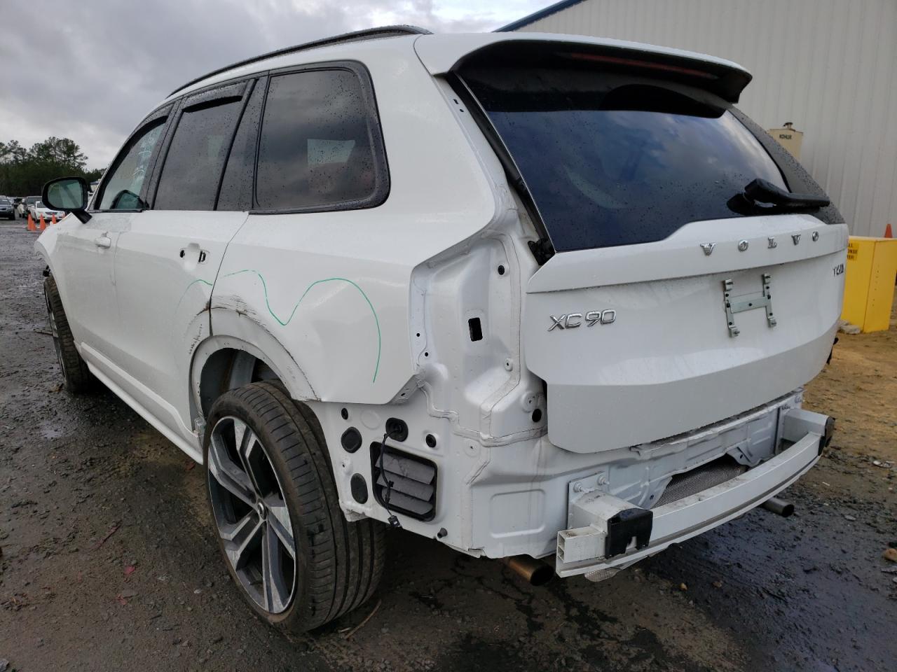 Photo 3 from auction – 2021 VOLVO XC90 T6 R- with VIN YV4A22PMXM1681302