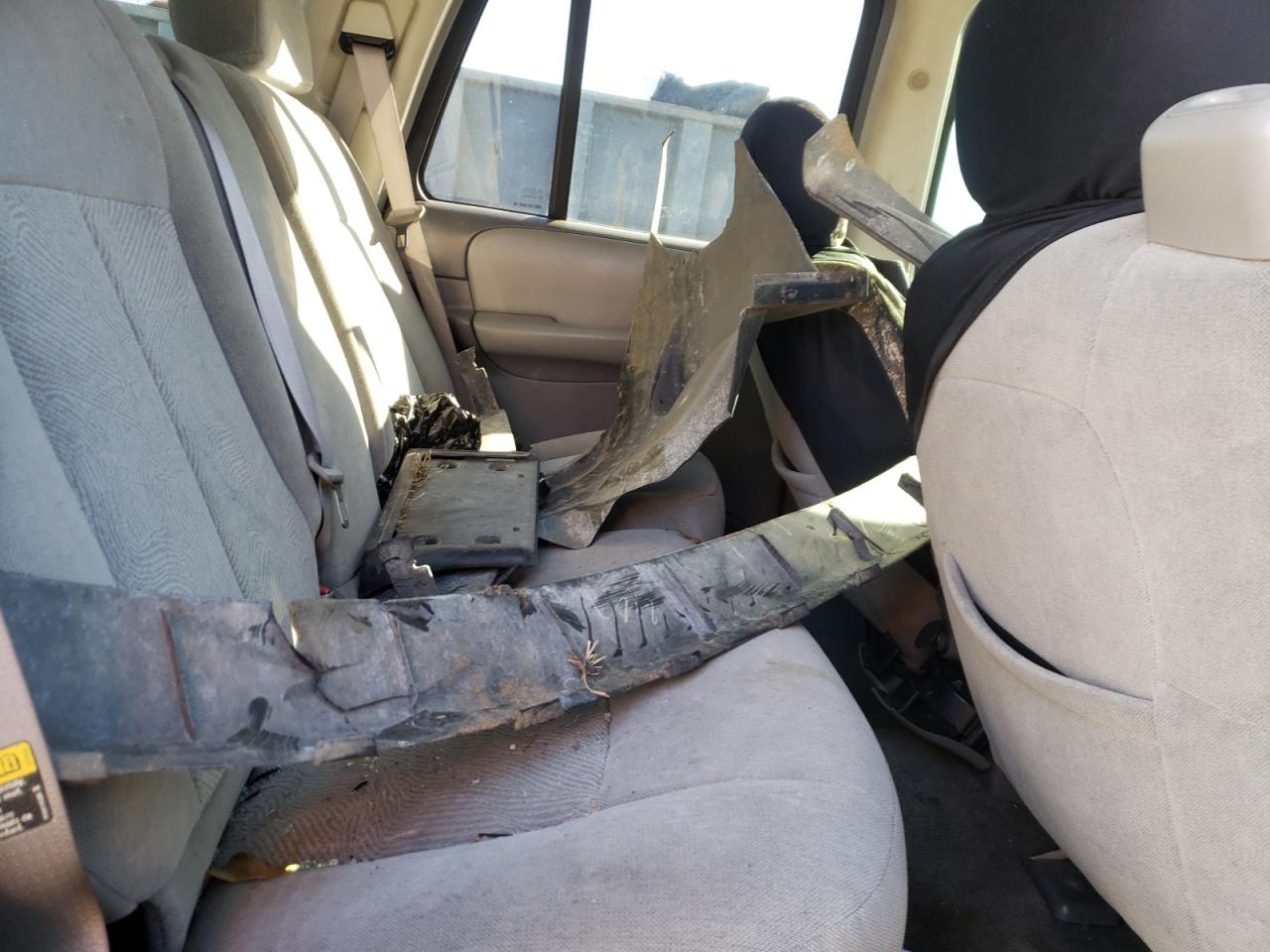 Photo 6 from auction – 2005 CHEVROLET TRAILBLAZE with VIN 1GNDS13S752193295