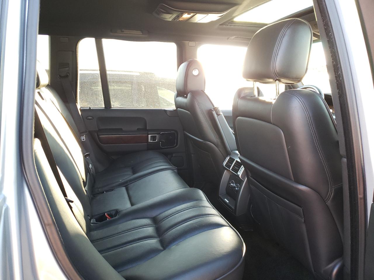 Фото 6 с аукциона – 2010 LAND ROVER RANGE ROVE с VIN SALMF1E40AA318058