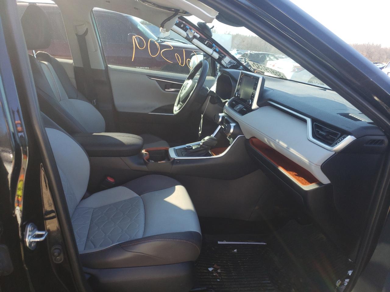 Photo 5 from auction – 2019 TOYOTA RAV4 ADVEN with VIN 2T3J1RFV6KC019564