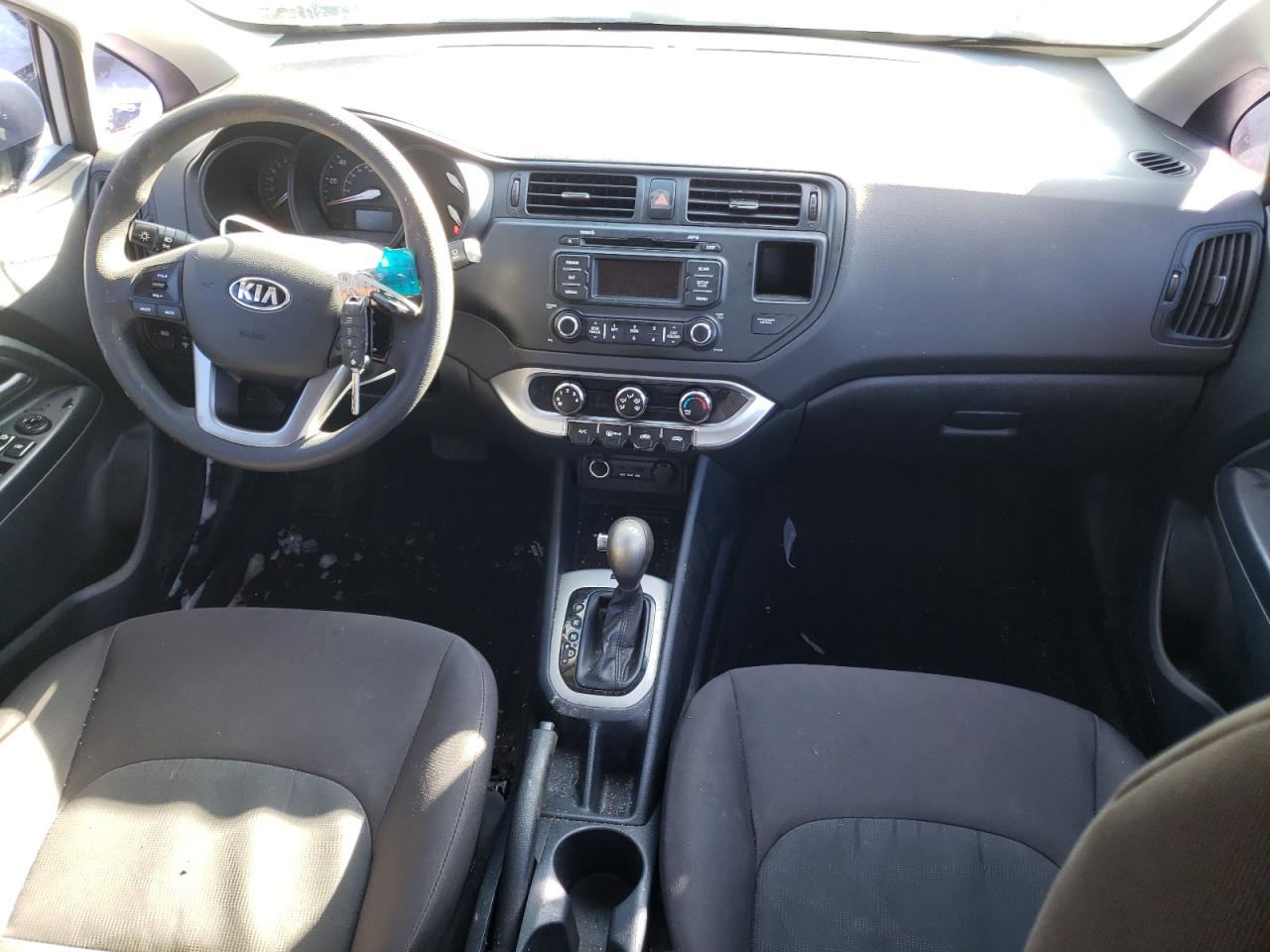 Photo 9 from auction – 2014 KIA RIO LX with VIN KNADM4A39E6361881