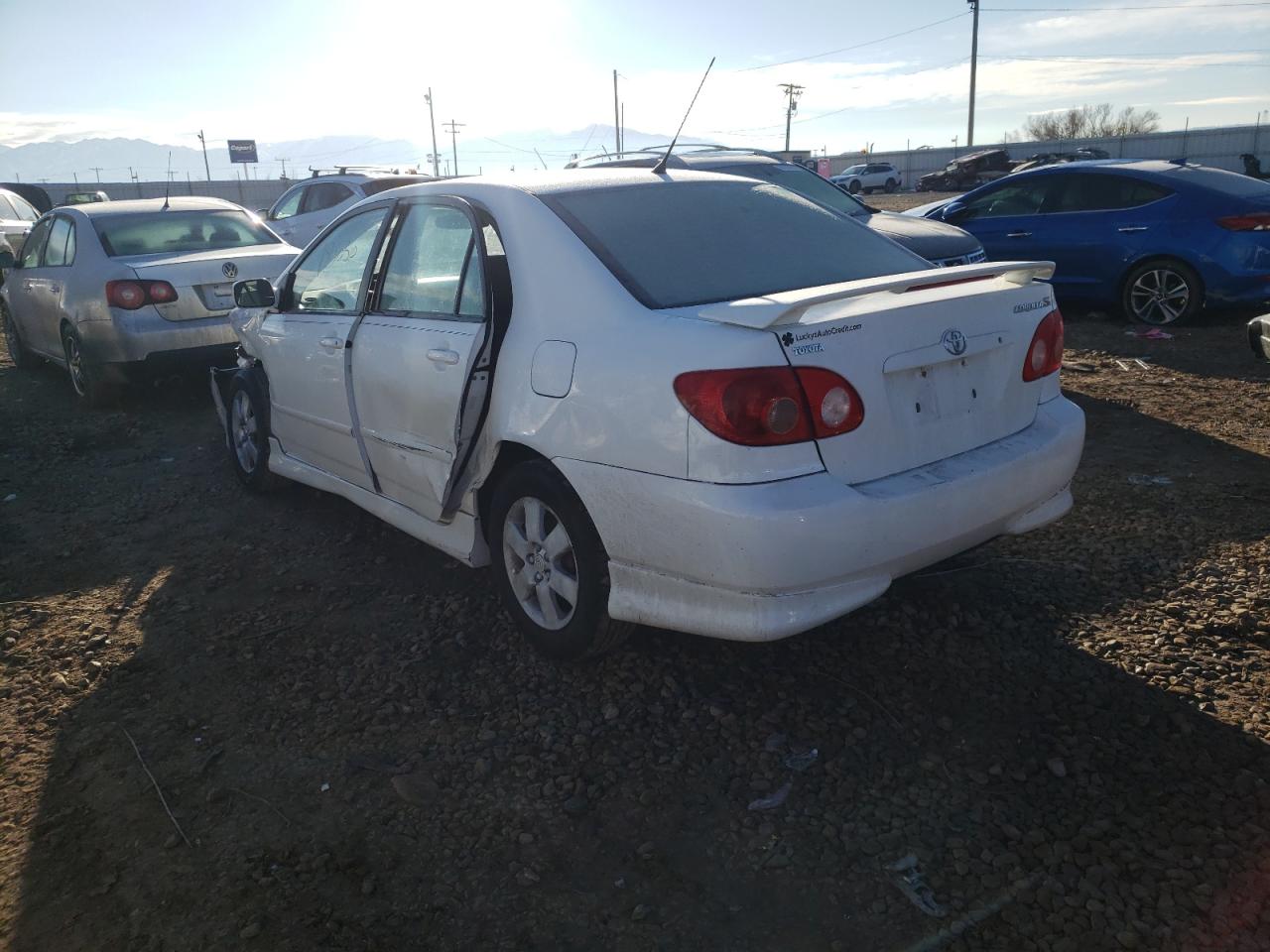 Photo 3 from auction – 2007 TOYOTA COROLLA CE with VIN 1NXBR32E97Z866206