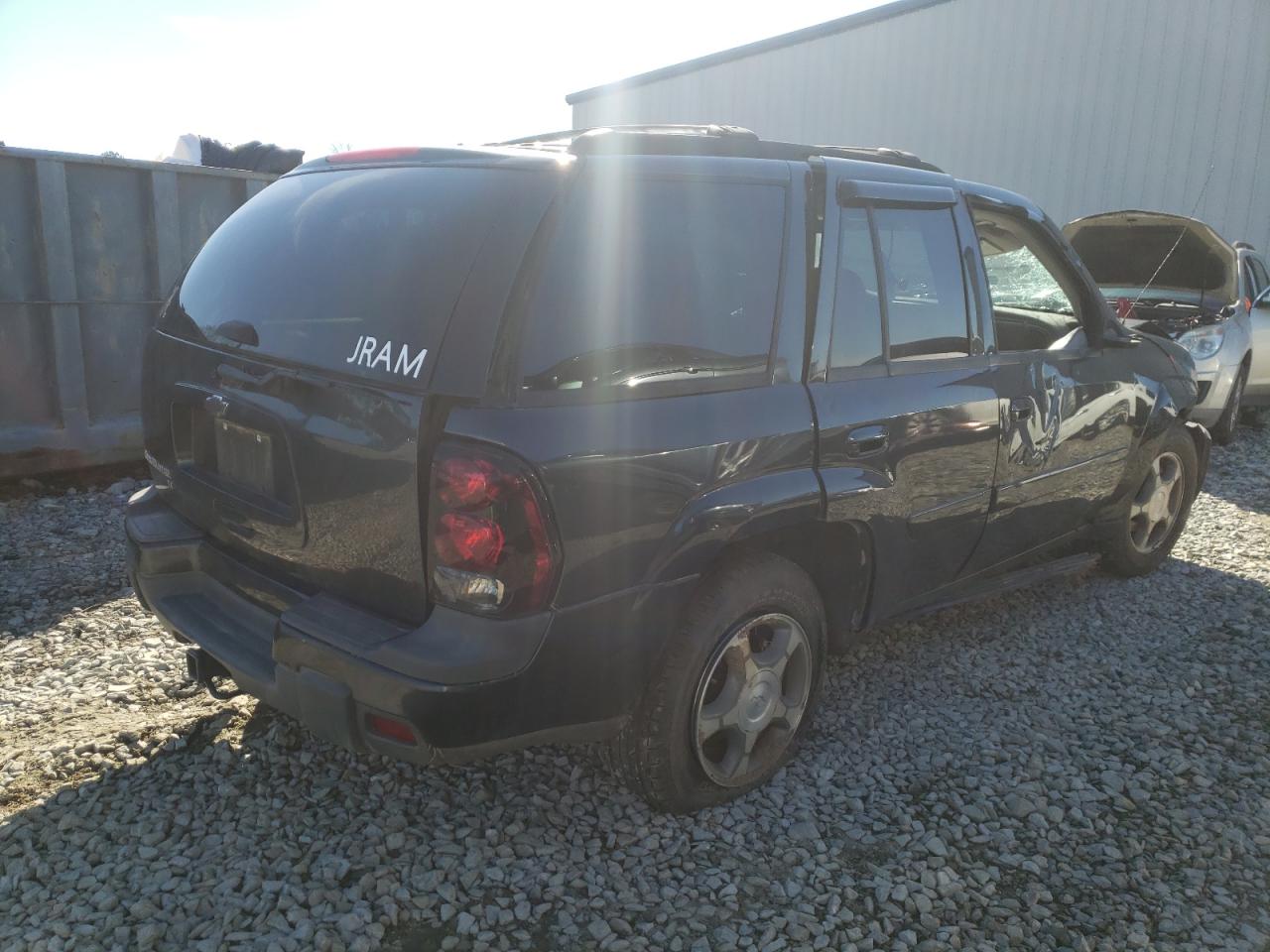 Photo 4 from auction – 2005 CHEVROLET TRAILBLAZE with VIN 1GNDS13S752193295