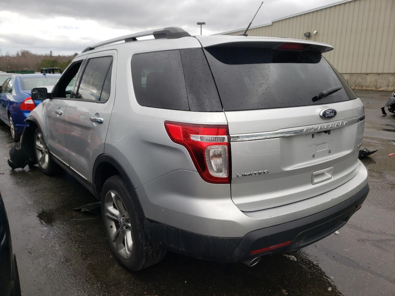 Photo 3 from auction – 2014 FORD EXPLORER L with VIN 1FM5K7F87EGB73899