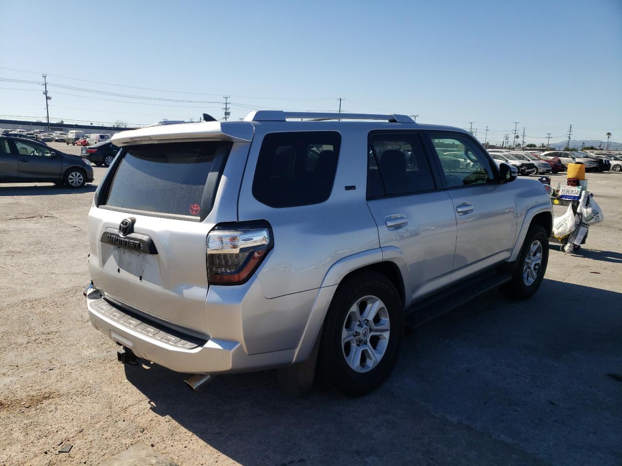 Photo 4 from auction – 2014 TOYOTA 4RUNNER SR with VIN JTEZU5JR3E5072290