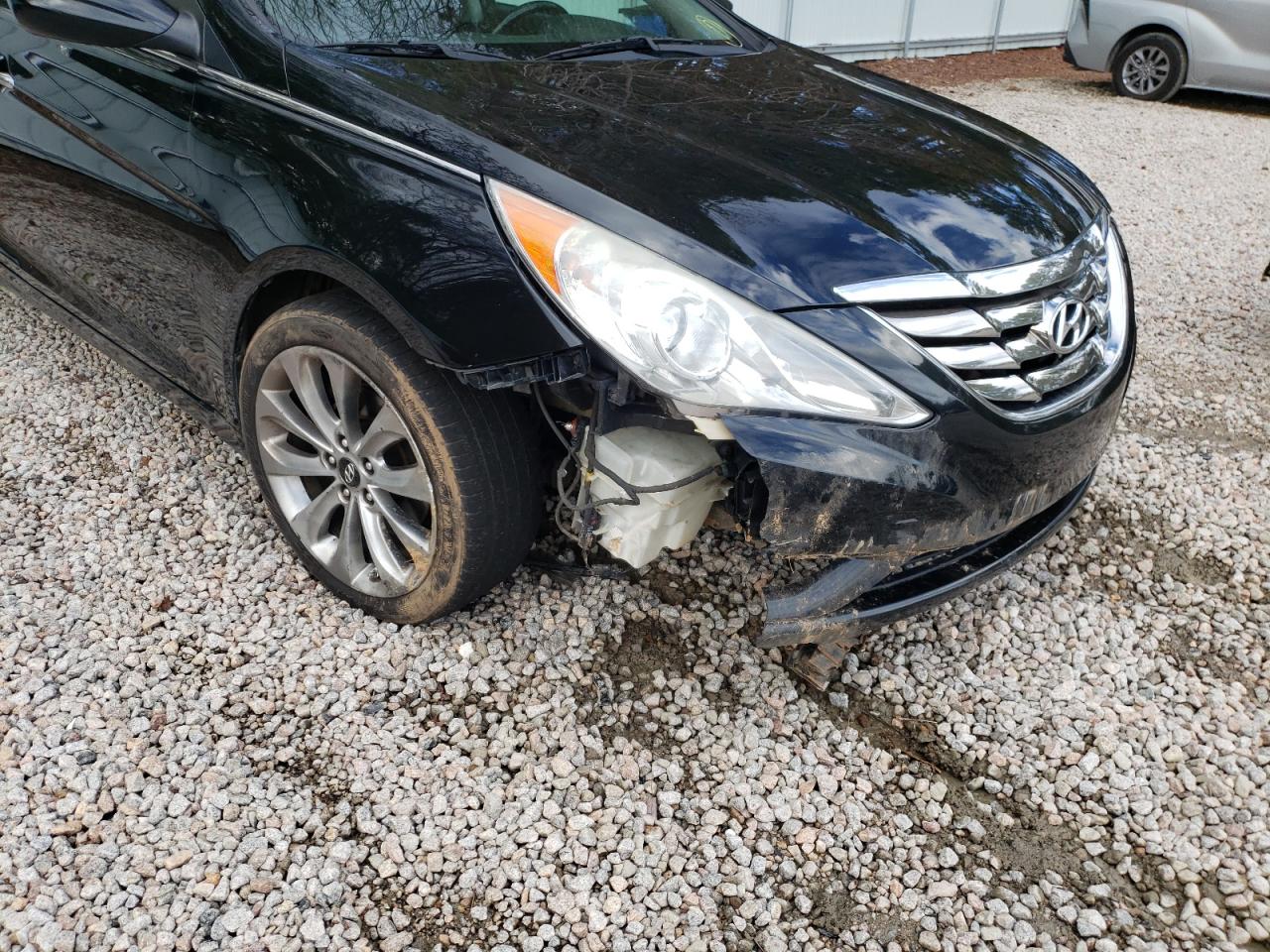 Photo 9 from auction – 2011 HYUNDAI SONATA SE with VIN 5NPEC4AB2BH244162