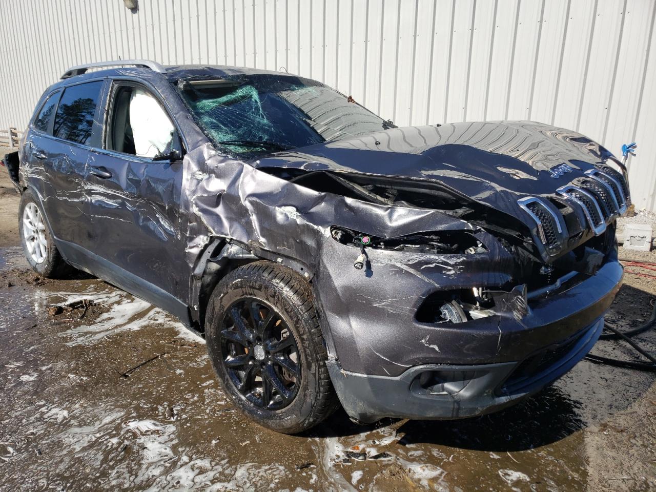 JEEP CHEROKEE L 2017 with VIN 1C4PJMCB0HW584473 - Photo from auction