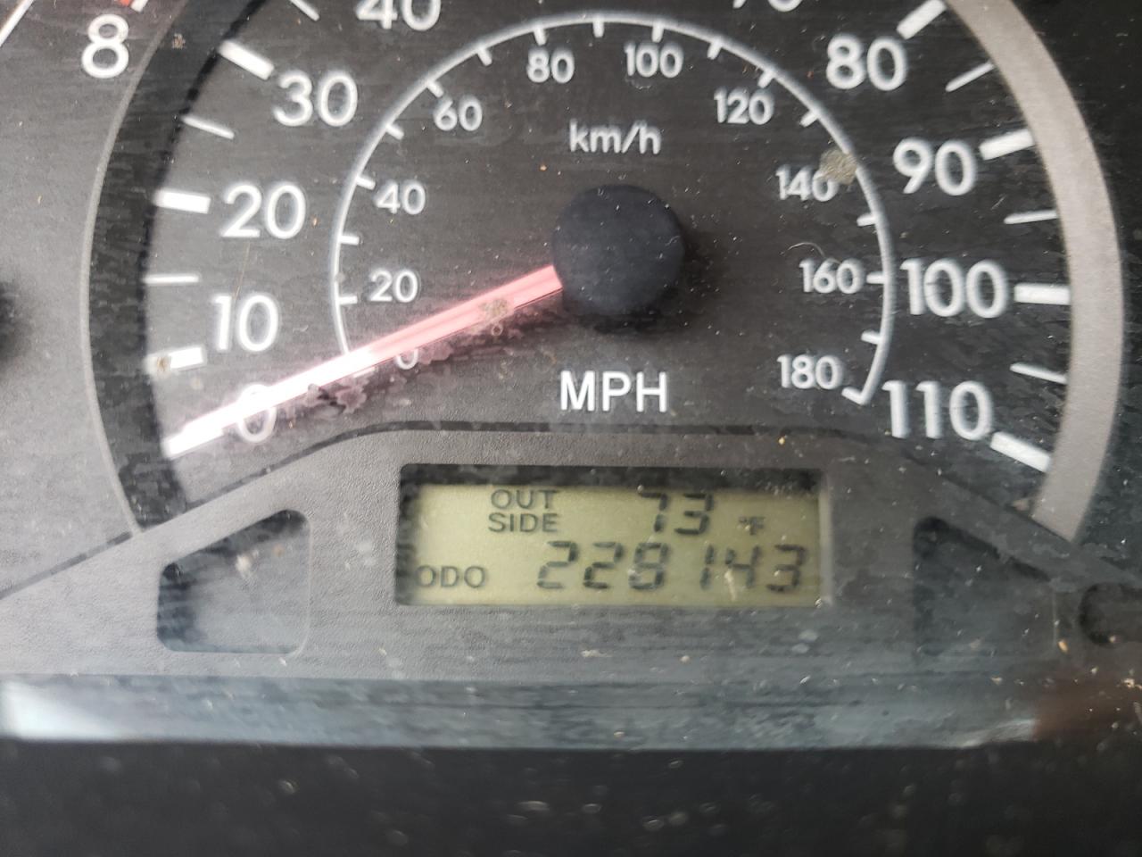 Photo 8 from auction – 2003 TOYOTA COROLLA CE with VIN 1NXBR32E73Z182197