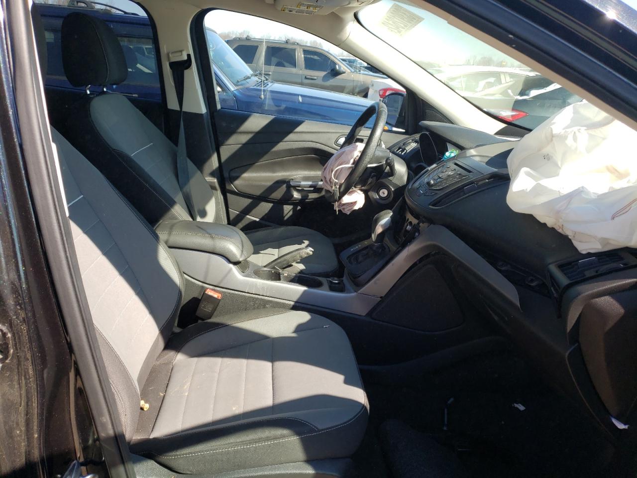 Photo 5 from auction – 2014 FORD ESCAPE SE with VIN 1FMCU9GX2EUC05887