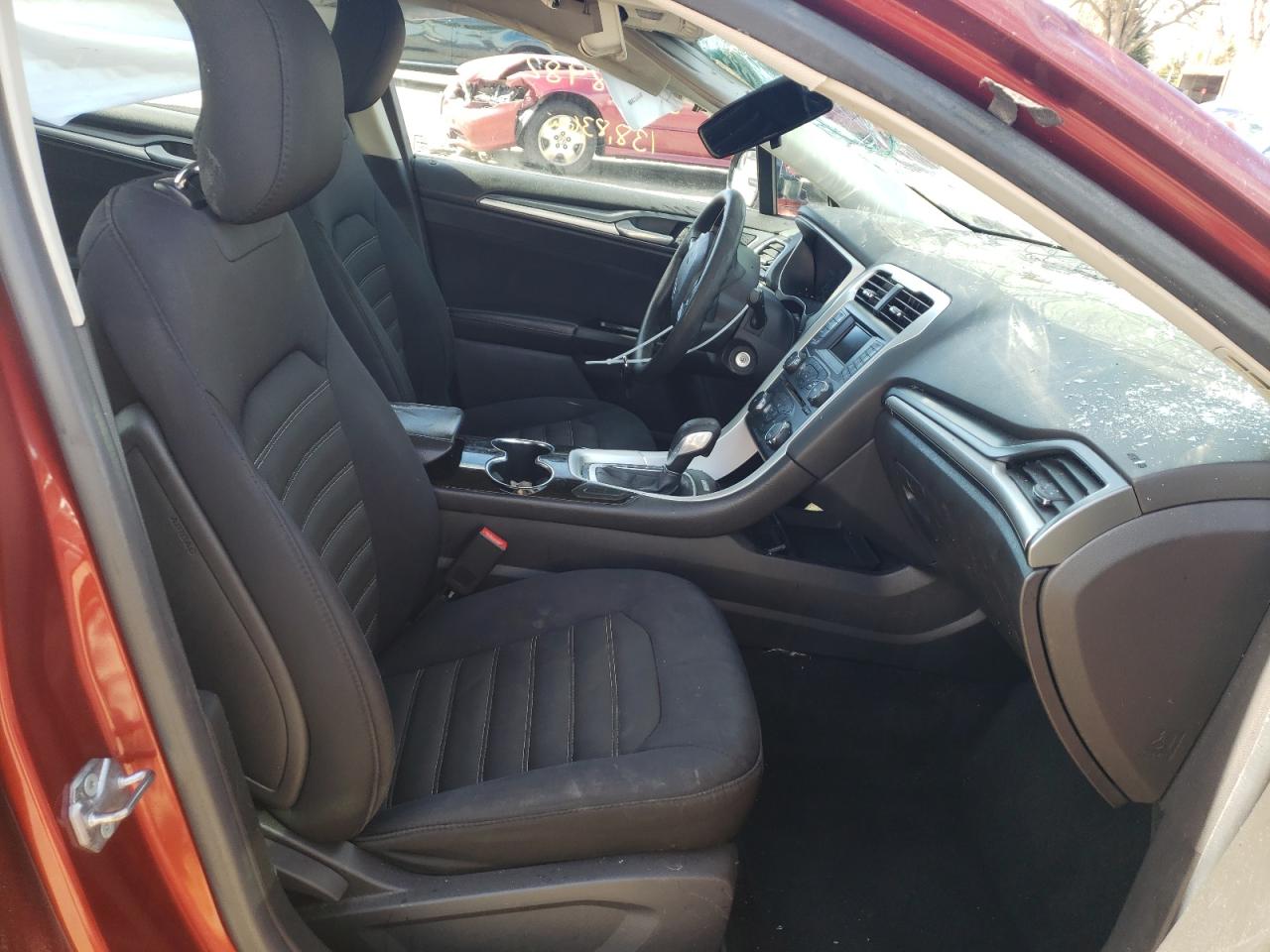 Photo 5 from auction – 2014 FORD FUSION SE with VIN 3FA6P0H73ER297415