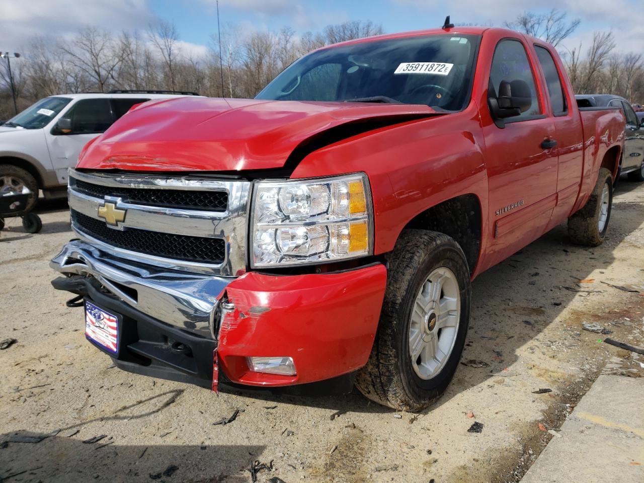 Photo 2 from auction – 2011 CHEVROLET SILVERADO with VIN 1GCRKSE30BZ173144