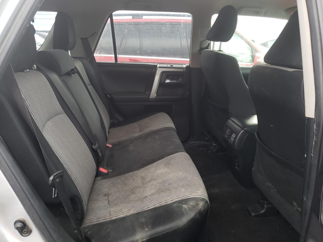 Photo 6 from auction – 2014 TOYOTA 4RUNNER SR with VIN JTEBU5JR8E5171219