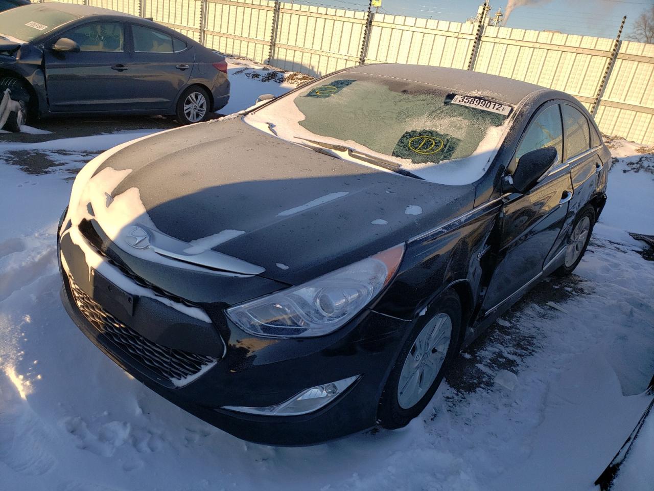 Photo 2 from auction – 2015 HYUNDAI SONATA with VIN KMHEC4A45FA137410