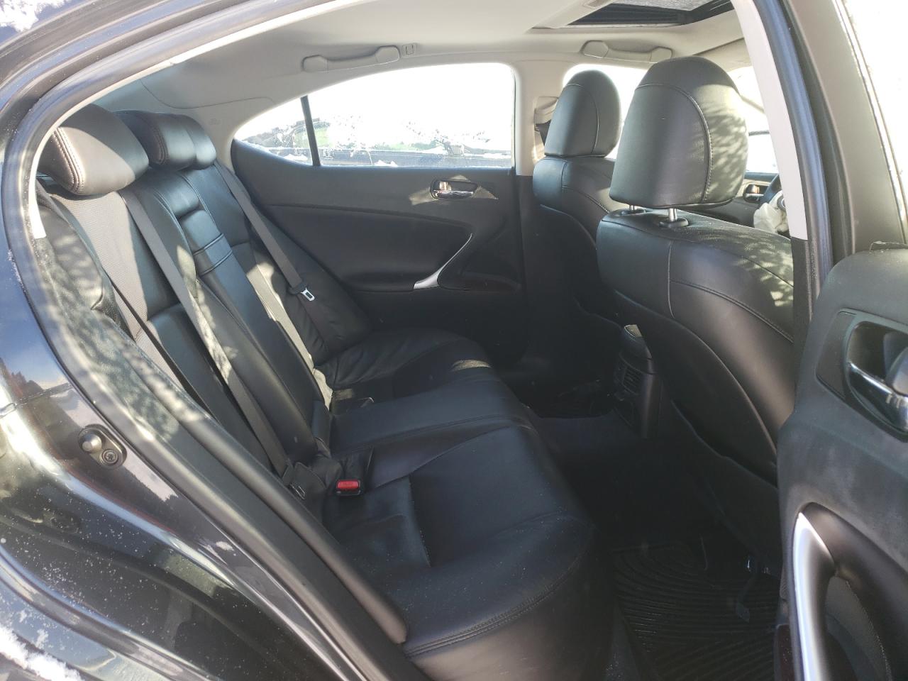 Photo 6 from auction – 2007 LEXUS IS 250 with VIN JTHCK262372010014