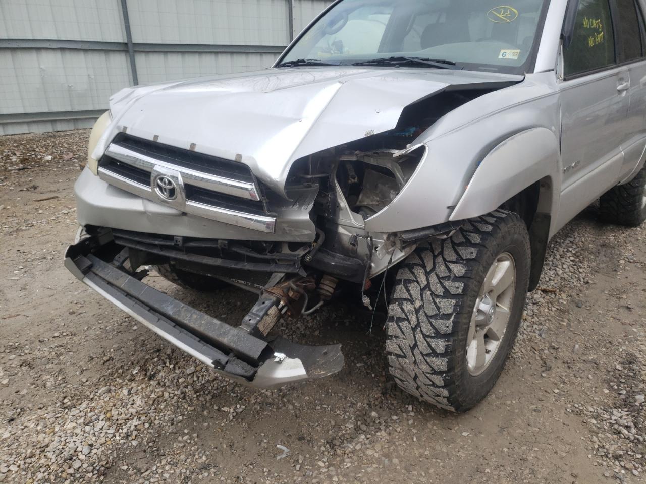 Photo 9 from auction – 2005 TOYOTA 4RUNNER SR with VIN JTEBT14R150046809
