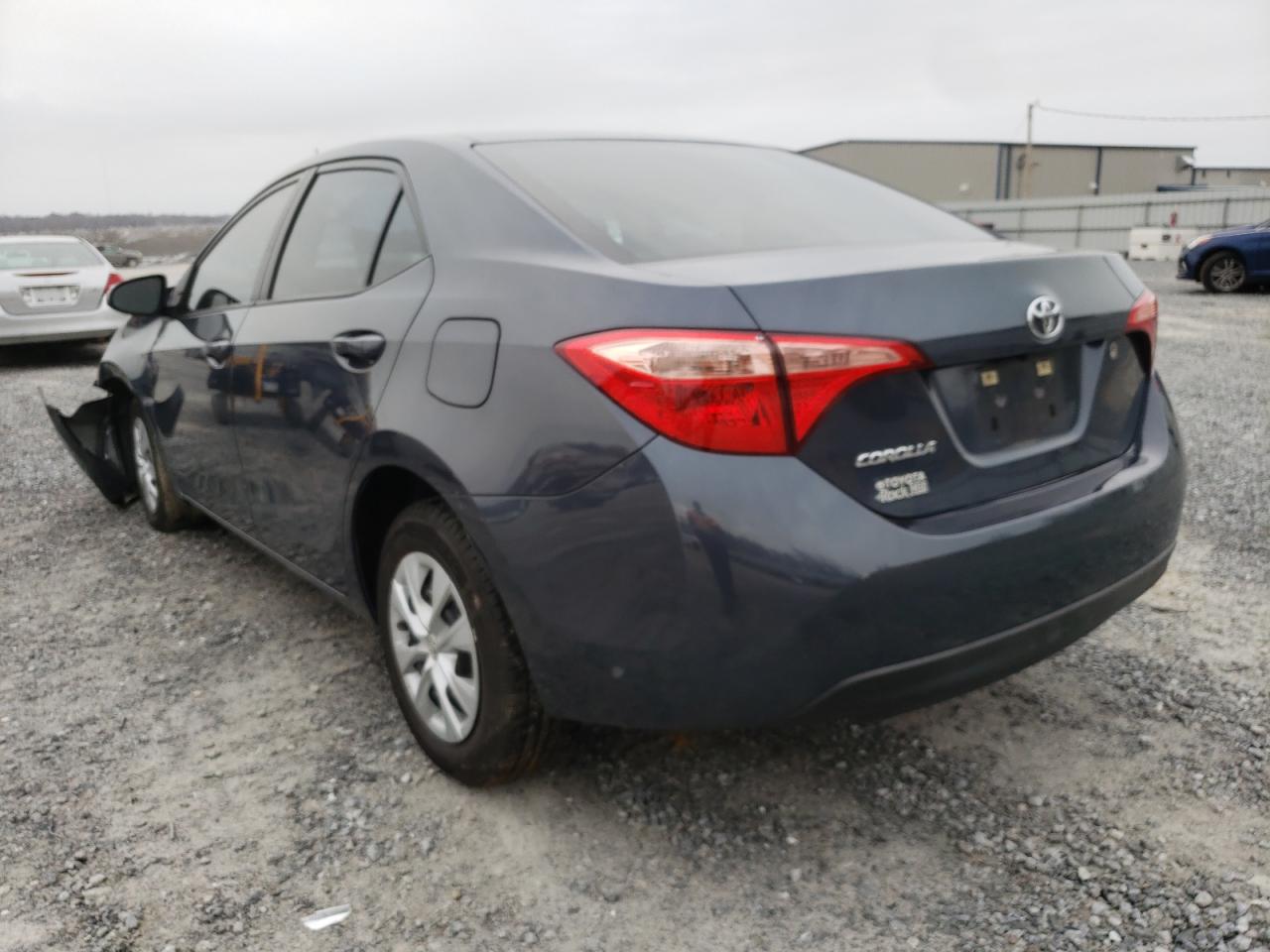 Photo 3 from auction – 2017 TOYOTA COROLLA L with VIN 5YFBURHEXHP687183