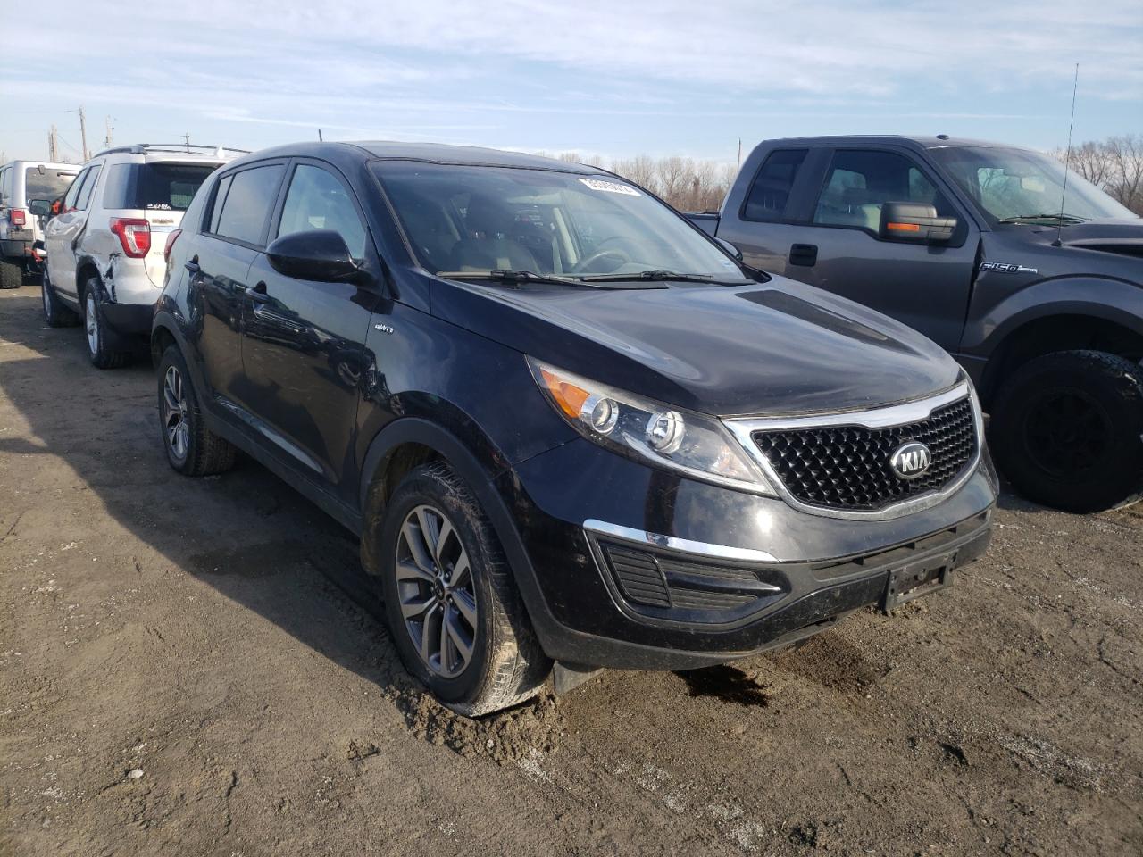 KIA SPORTAGE L 2014 with VIN KNDPBCACXE7568127 - Photo from auction
