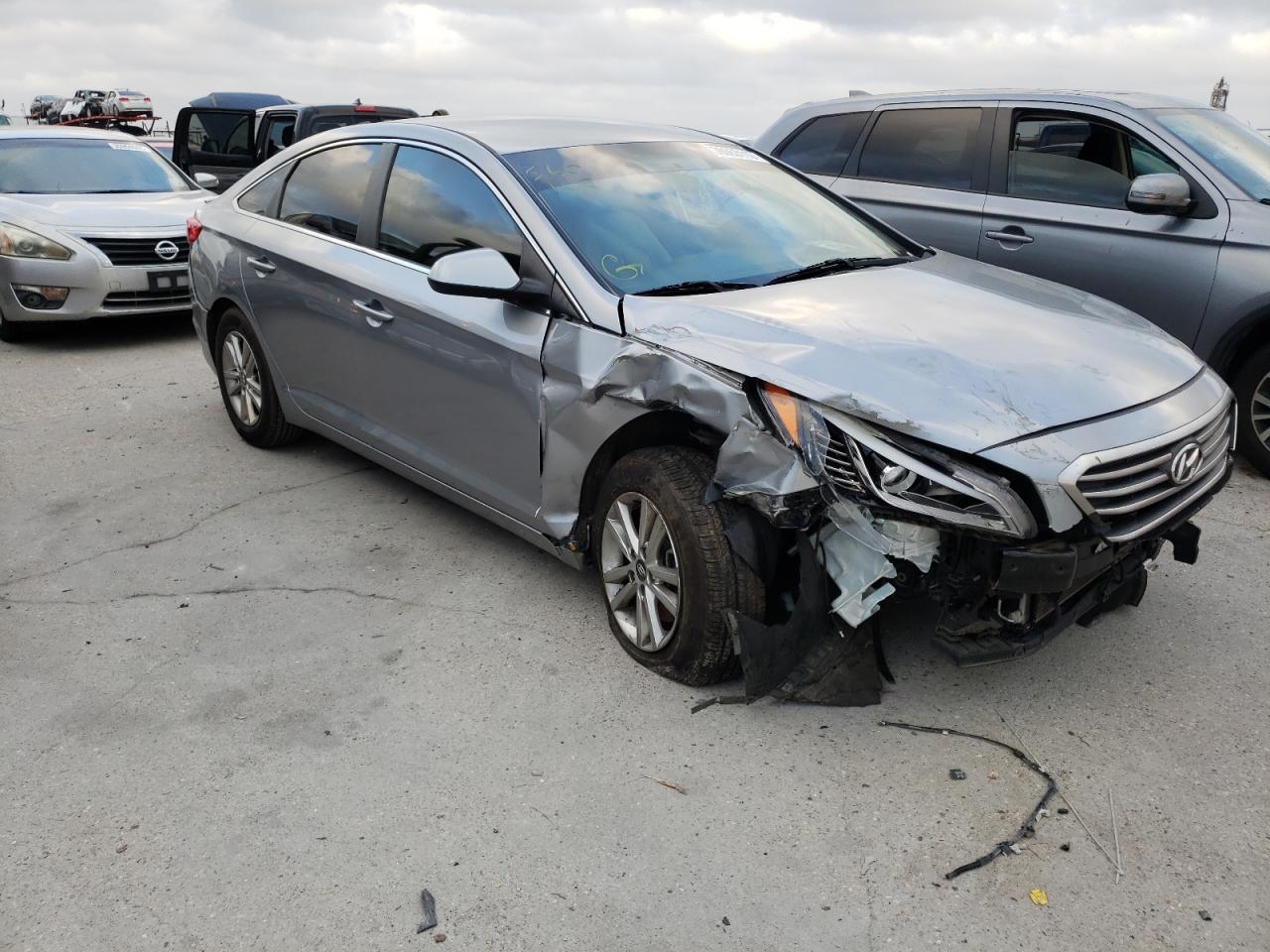 Photo 1 from auction – 2015 HYUNDAI SONATA SE with VIN 5NPE24AF2FH070833