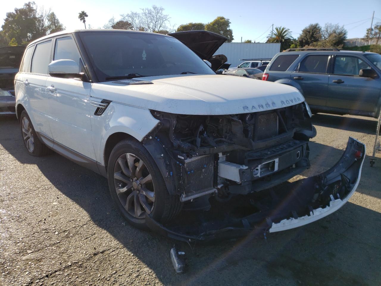 LAND ROVER RANGE ROVE 2015 with VIN SALWR2VFXFA508433 - Photo from auction