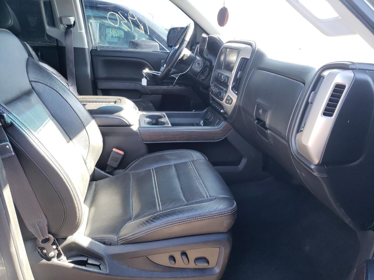 Photo 5 from auction – 2018 GMC SIERRA K15 with VIN 3GTU2PEC5JG225762