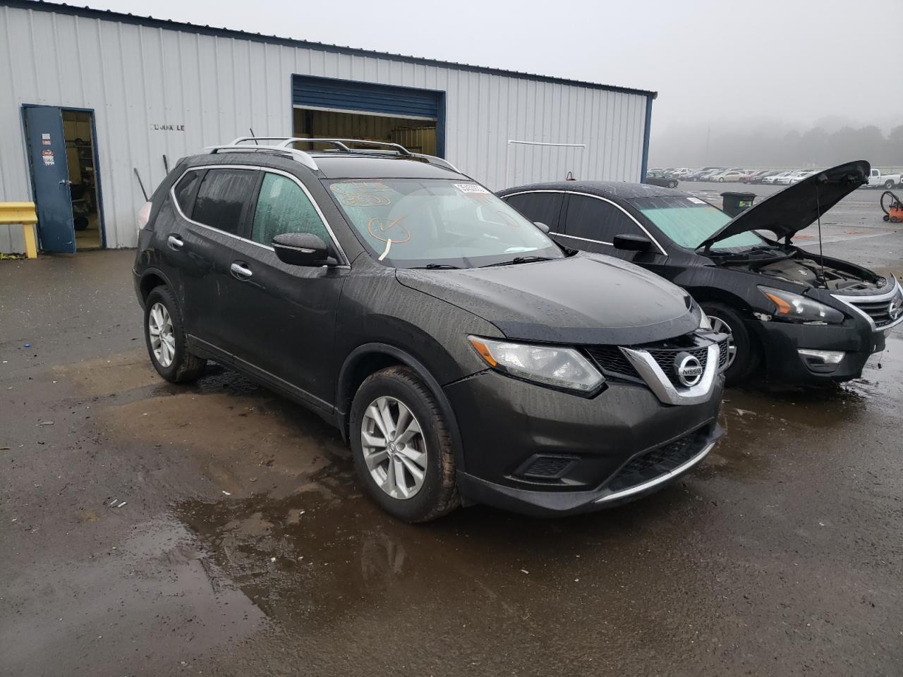 NISSAN ROGUE S 2014 with VIN 5N1AT2MT5EC777979 - Photo from auction