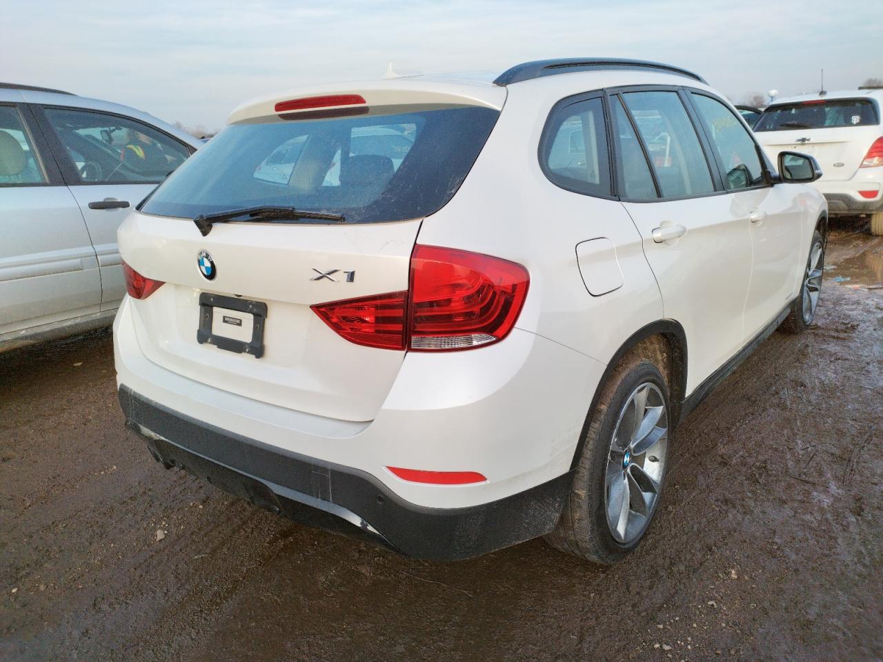 Photo 4 from auction – 2015 BMW X1 XDRIVE2 with VIN WBAVL1C59FVY38496