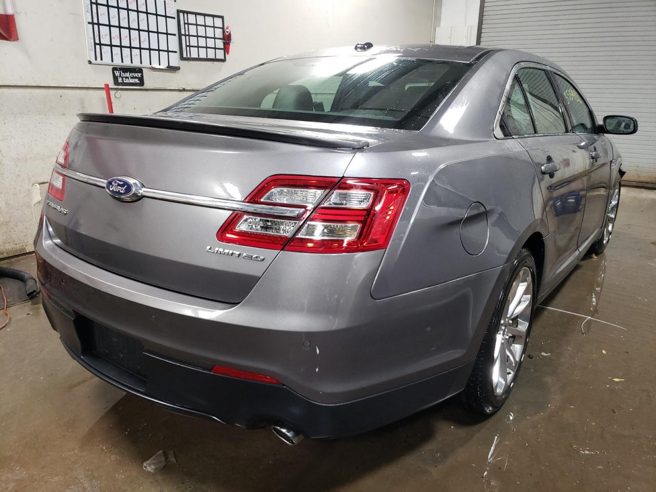 Photo 4 from auction – 2013 FORD TAURUS LIM with VIN 1FAHP2F80DG155545