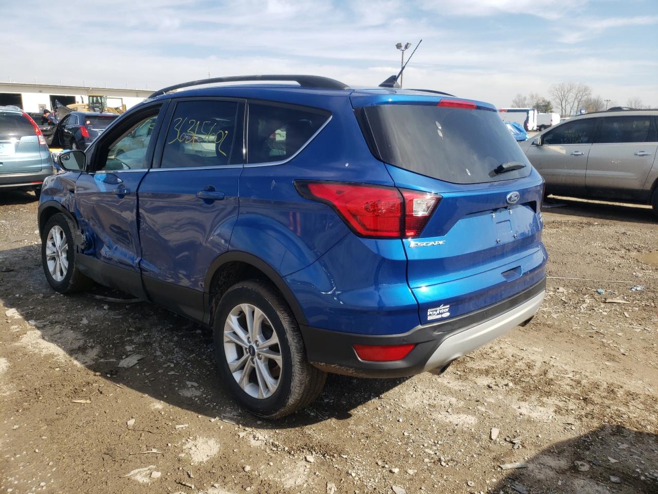 Photo 3 from auction – 2019 FORD ESCAPE SEL with VIN 1FMCU9HD5KUB77079