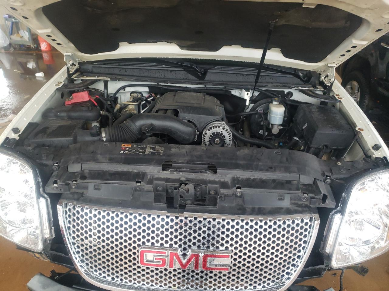 Photo 7 from auction – 2012 GMC YUKON XL D with VIN 1GKS2MEF7CR275652