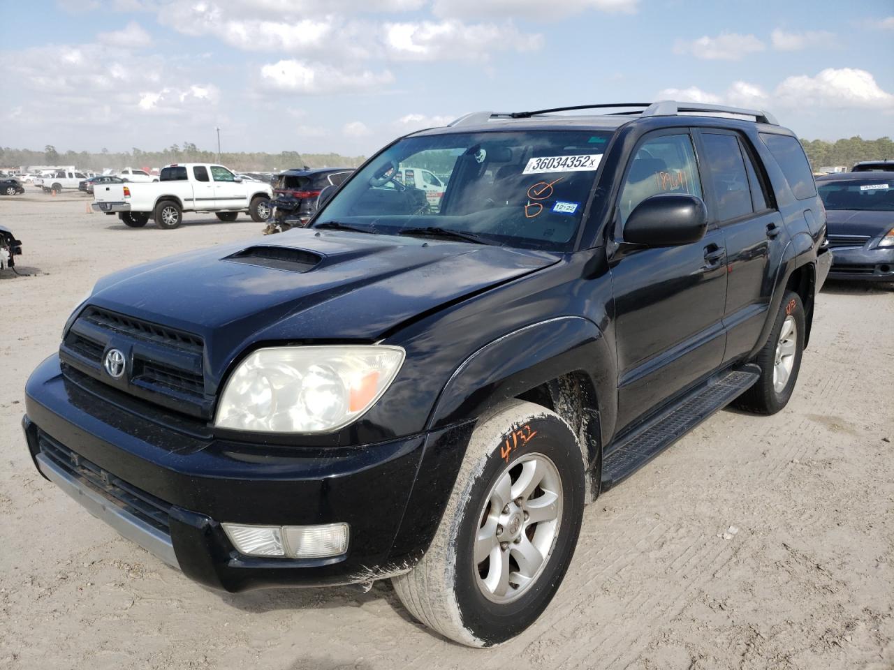 Photo 2 from auction – 2005 TOYOTA 4RUNNER SR with VIN JTEZU14R858025355