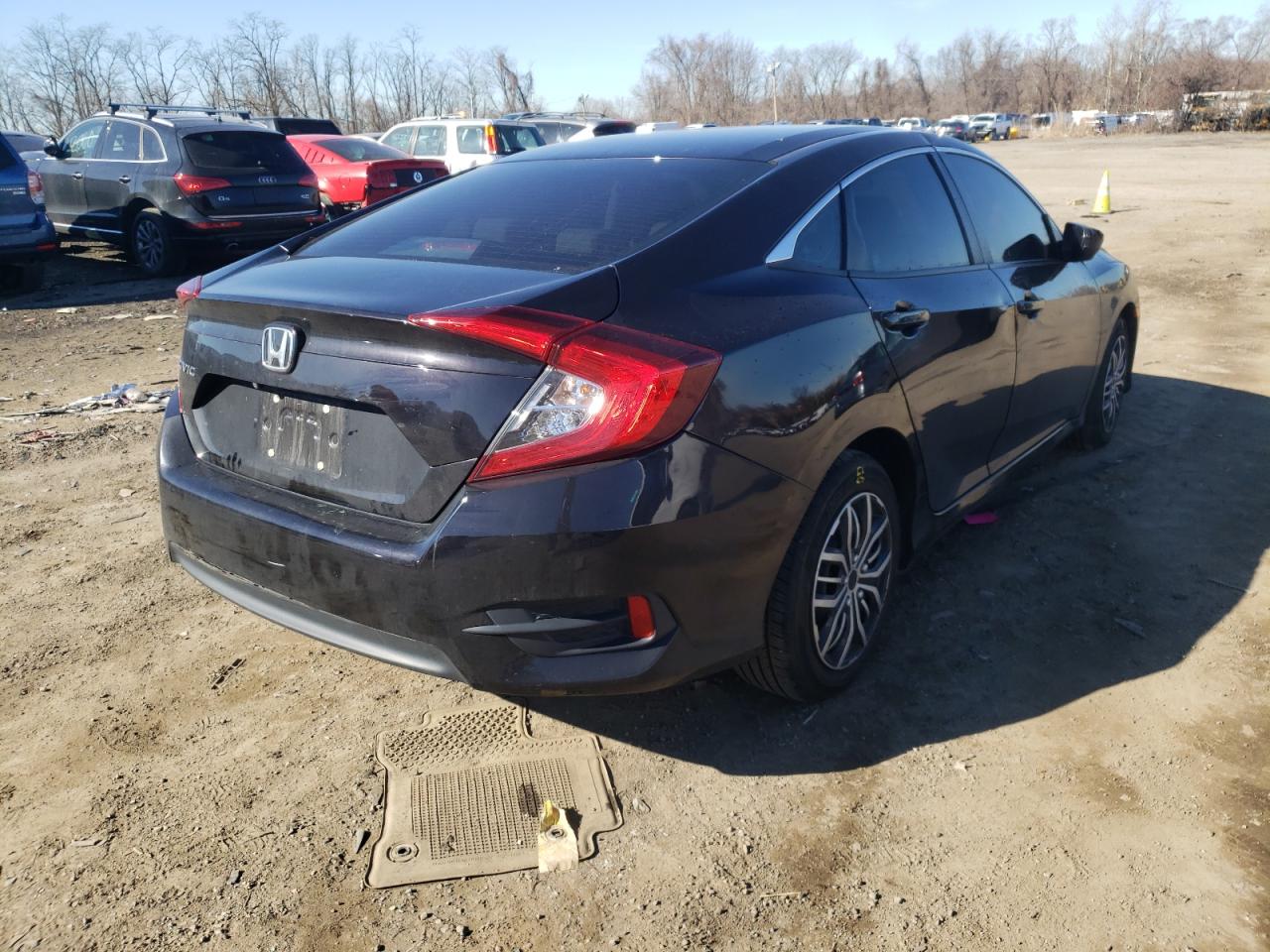 Photo 4 from auction – 2016 HONDA CIVIC LX with VIN 19XFC2F59GE240682