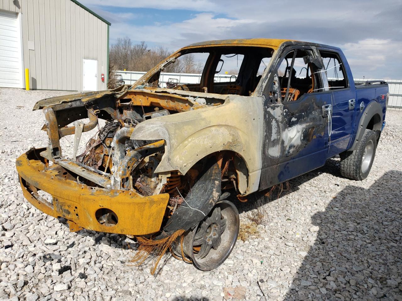 Photo 2 from auction – 2011 FORD F150 SUPER with VIN 1FTFW1EF7BFA84104