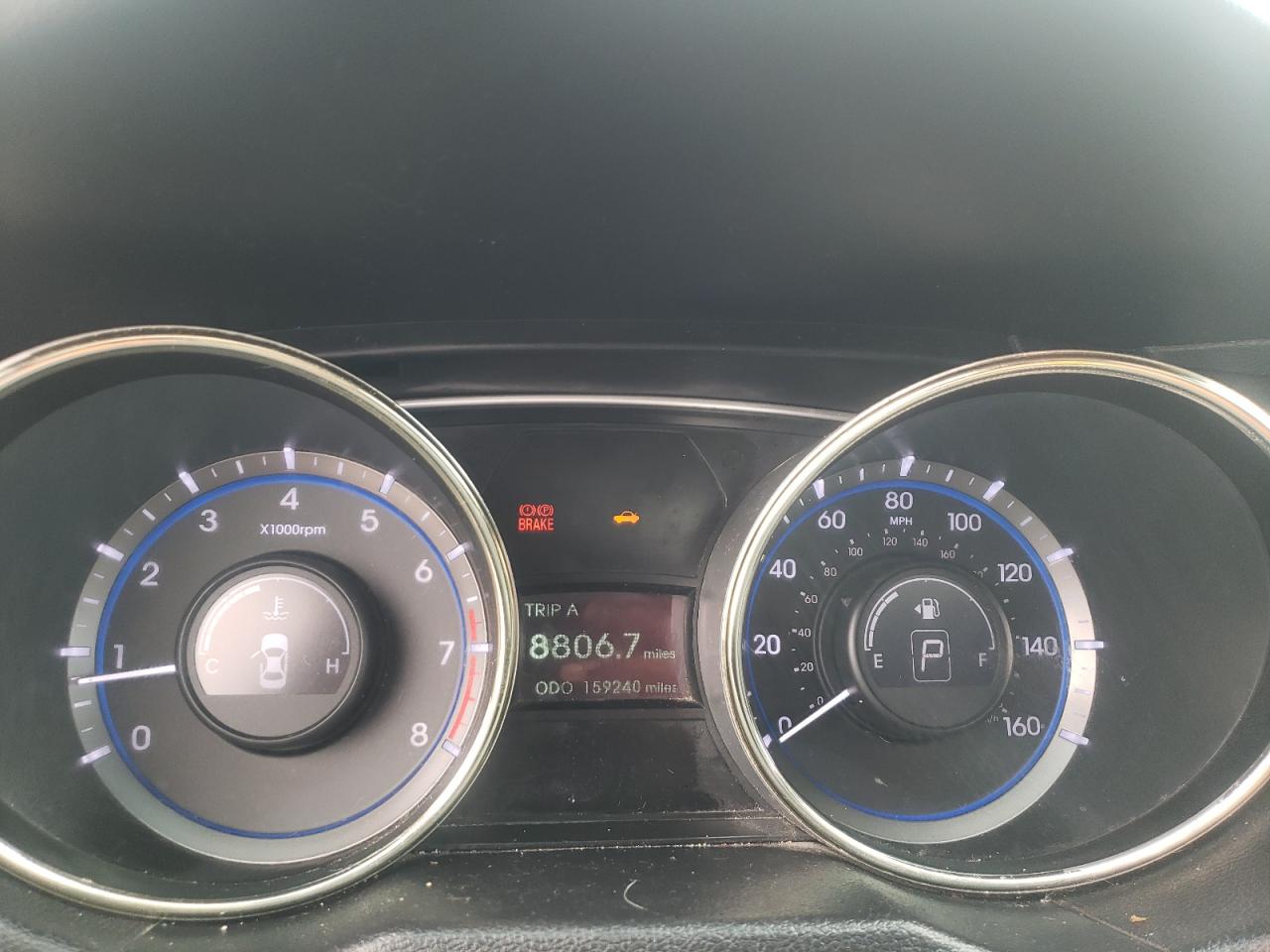Photo 8 from auction – 2012 HYUNDAI SONATA SE with VIN 5NPEC4AC5CH443166