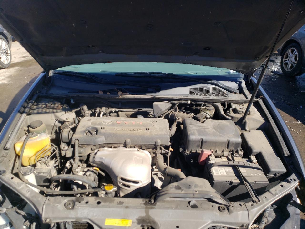 Photo 7 from auction – 2004 TOYOTA CAMRY LE with VIN JTDBE32K440270462