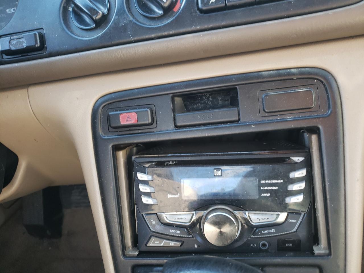 Photo 9 from auction – 1997 HONDA ACCORD DX with VIN JHMCD5636VC001433