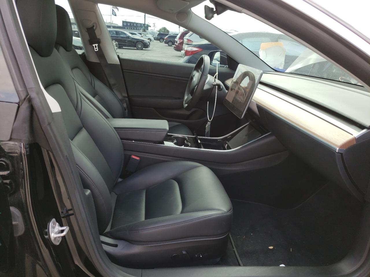 Photo 5 from auction – 2018 TESLA MODEL 3 with VIN 5YJ3E1EB8JF187652