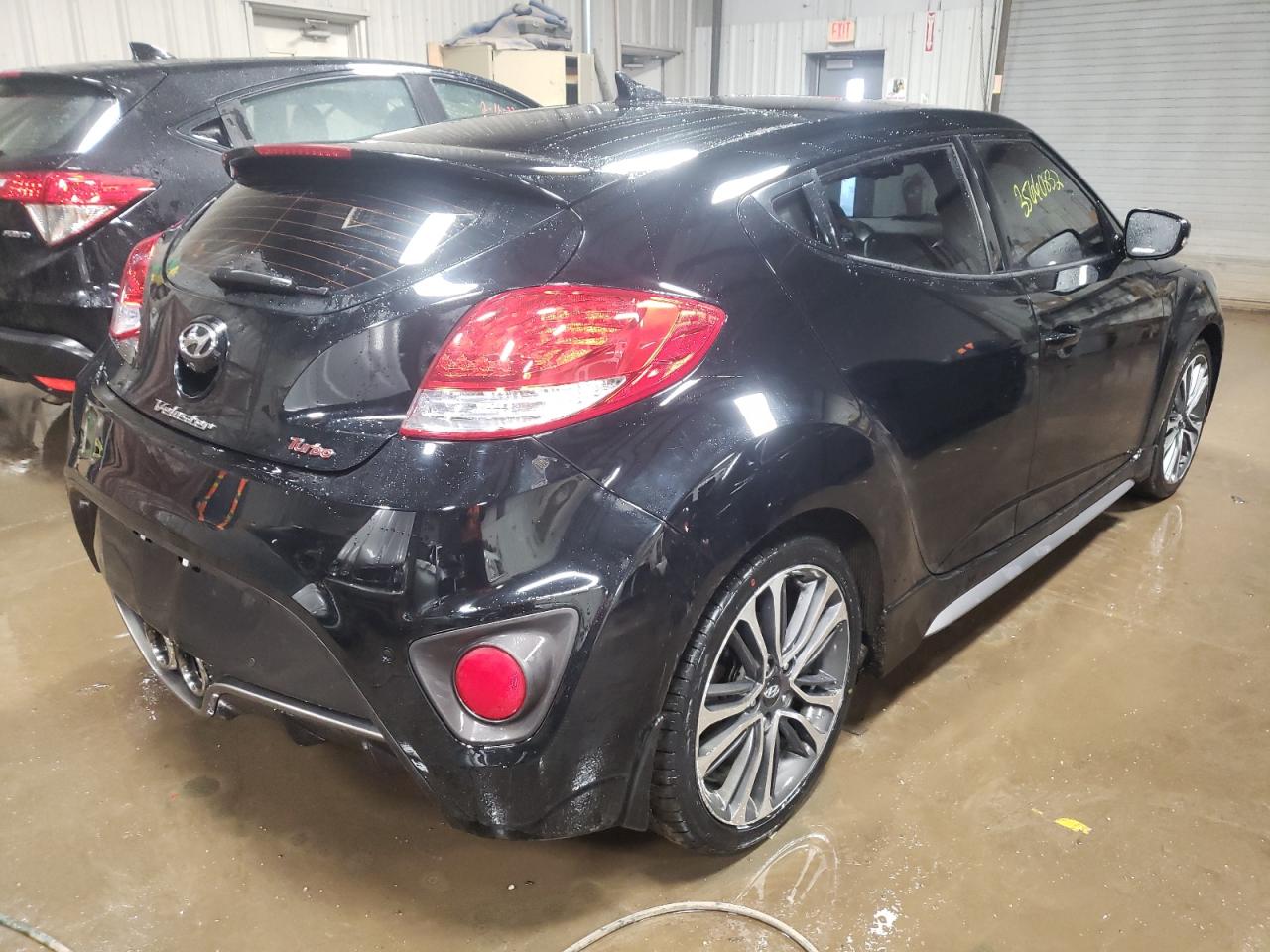 Photo 4 from auction – 2016 HYUNDAI VELOSTER T with VIN KMHTC6AE9GU284888