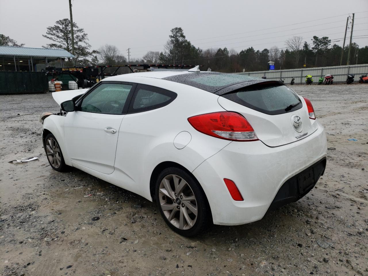 Photo 3 from auction – 2017 HYUNDAI VELOSTER with VIN KMHTC6AD8HU309496