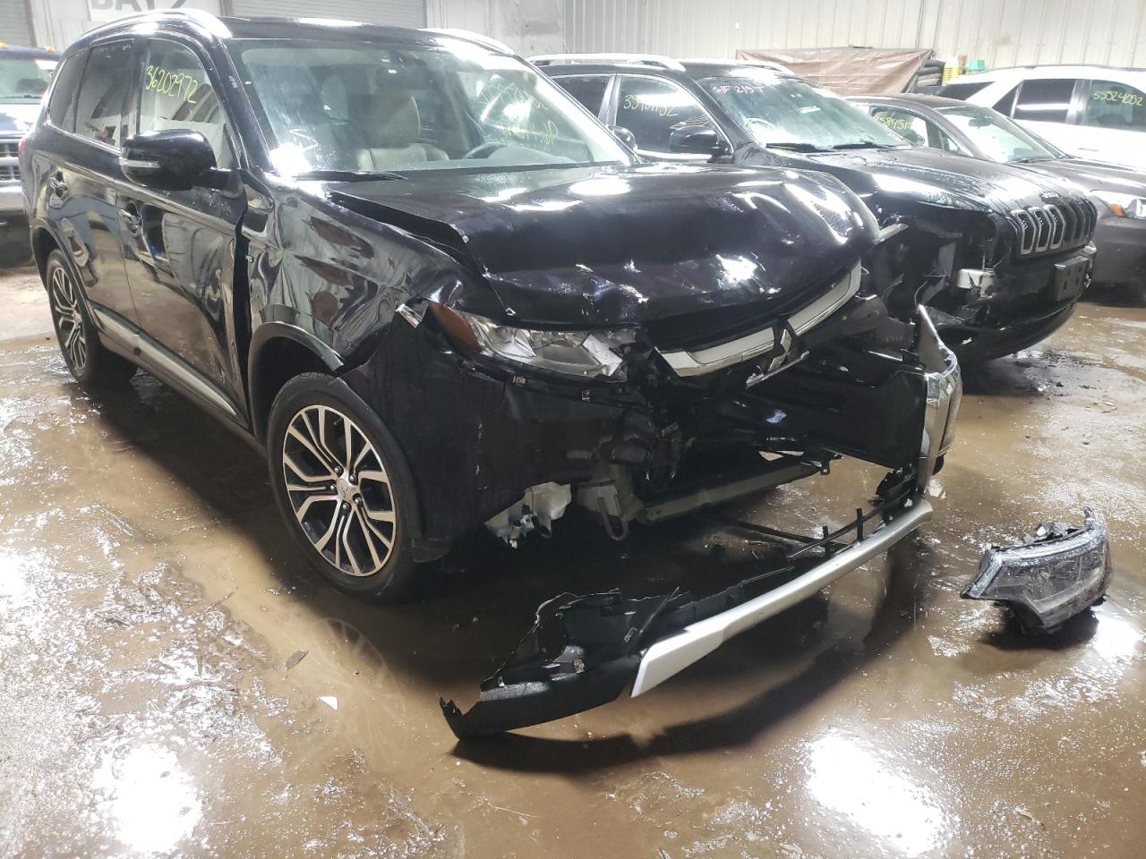 MITSUBISHI OUTLANDER 2017 with VIN JA4JZ4AX6HZ039769 - Photo from auction