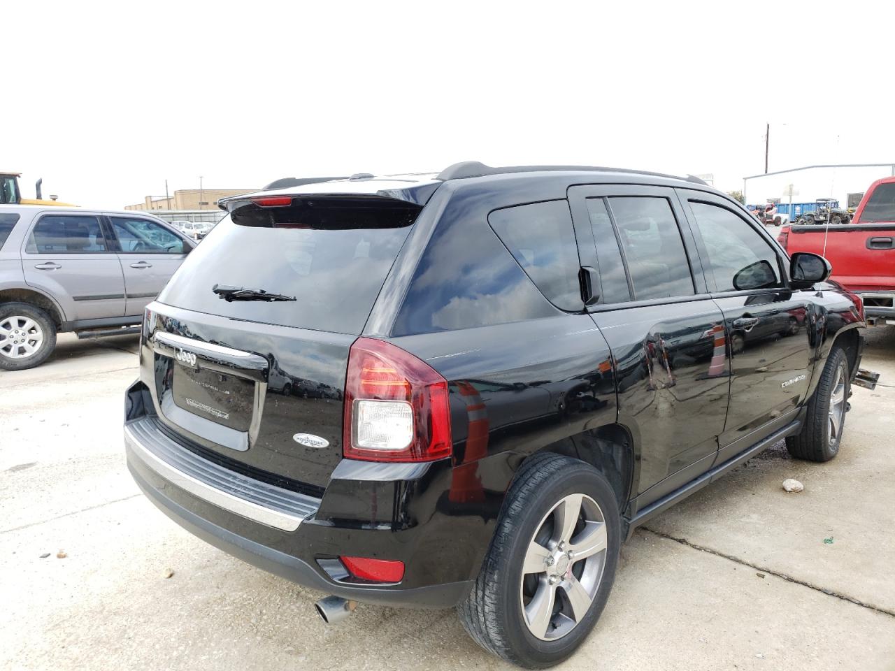 Photo 4 from auction – 2016 JEEP COMPASS LA with VIN 1C4NJCEA3GD754888