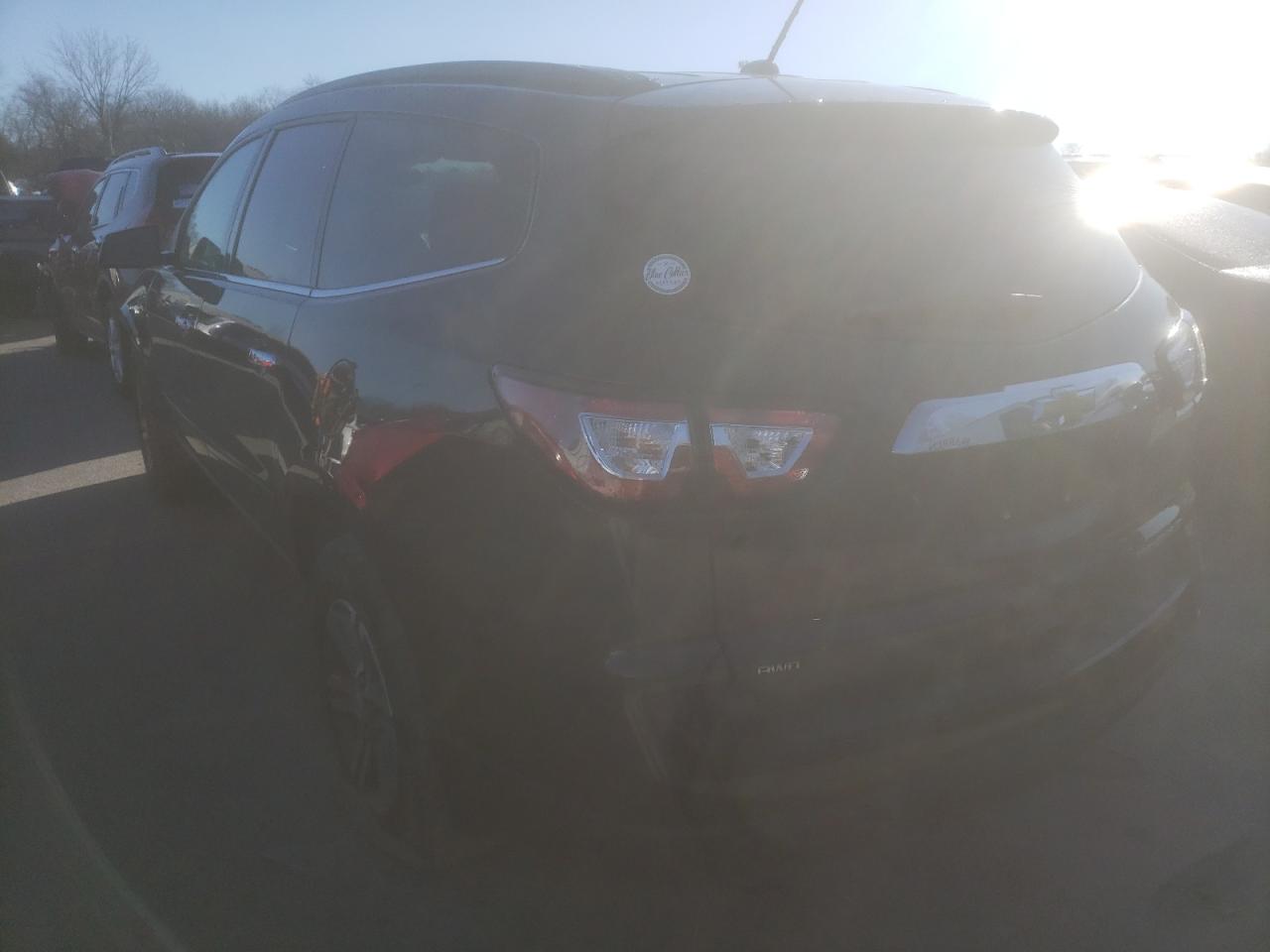 Photo 3 from auction – 2015 CHEVROLET TRAVERSE L with VIN 1GNKVHKD8FJ286523