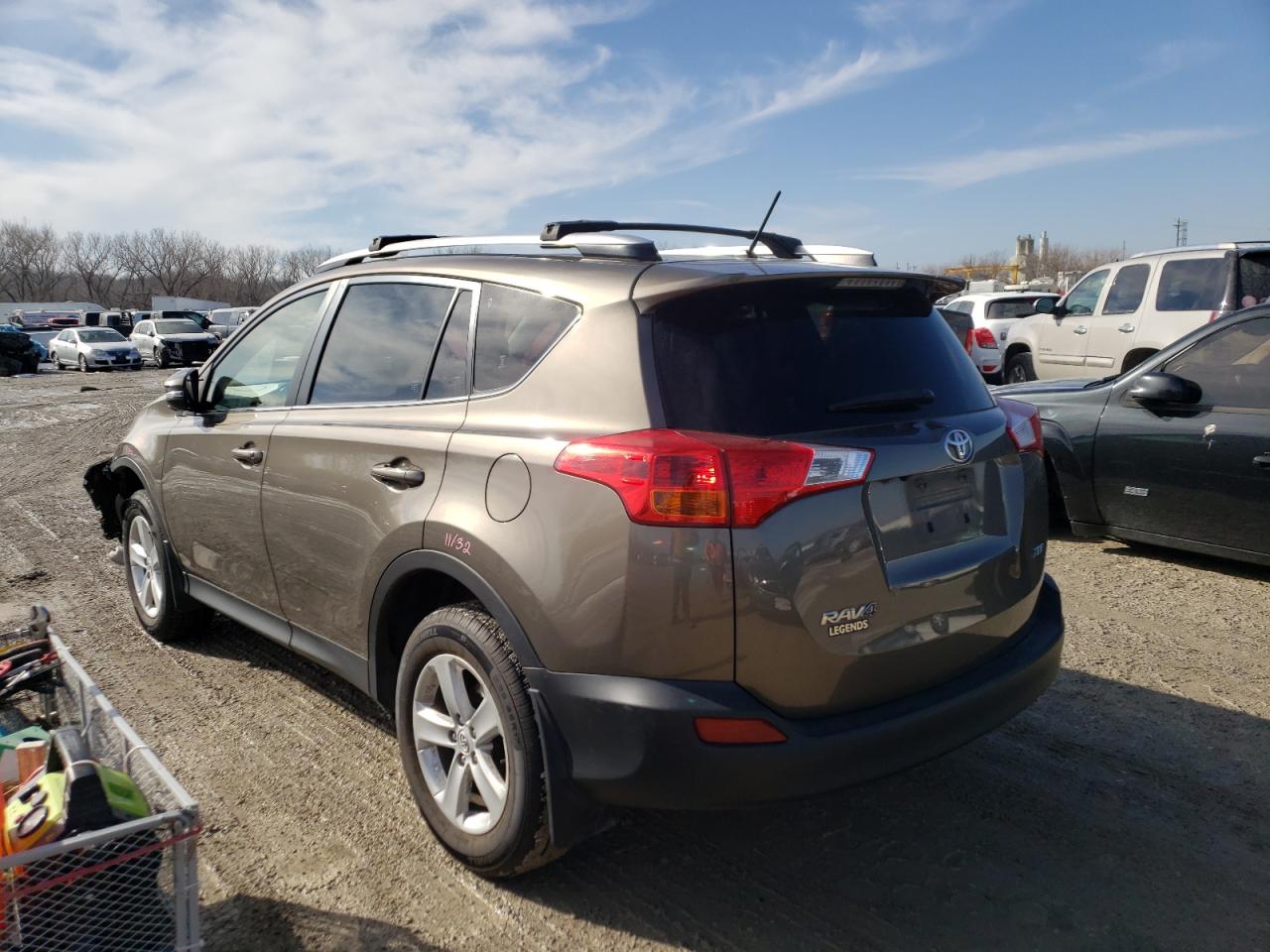 Photo 3 from auction – 2013 TOYOTA RAV4 XLE with VIN JTMWFREV9DD008288