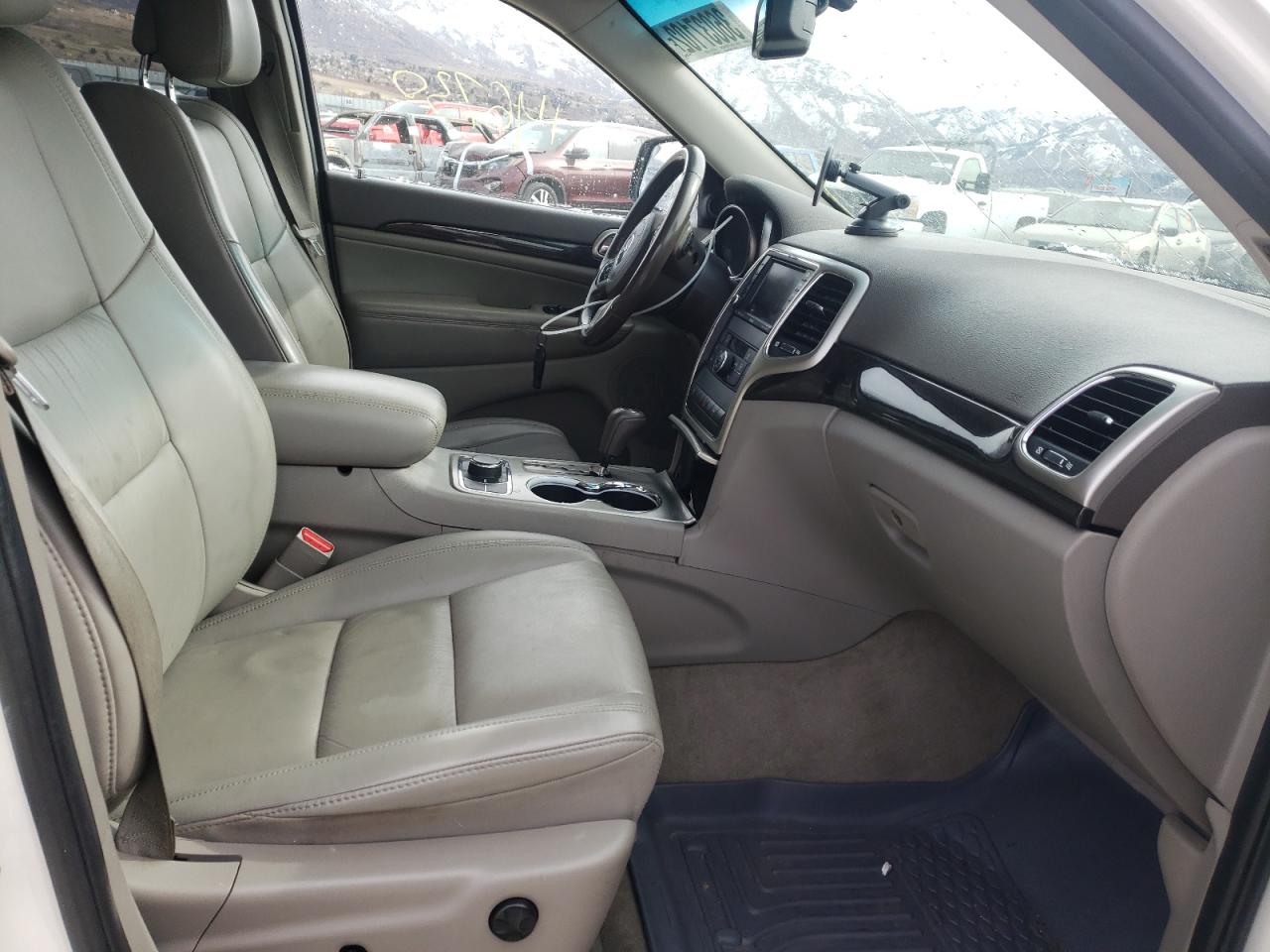 Photo 5 from auction – 2011 JEEP GRAND CHER with VIN 1J4RR4GG2BC507596