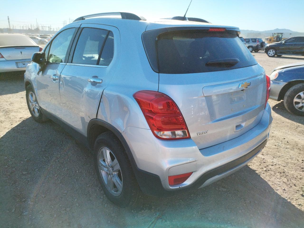Photo 3 from auction – 2019 CHEVROLET TRAX 1LT with VIN KL7CJLSB2KB895652